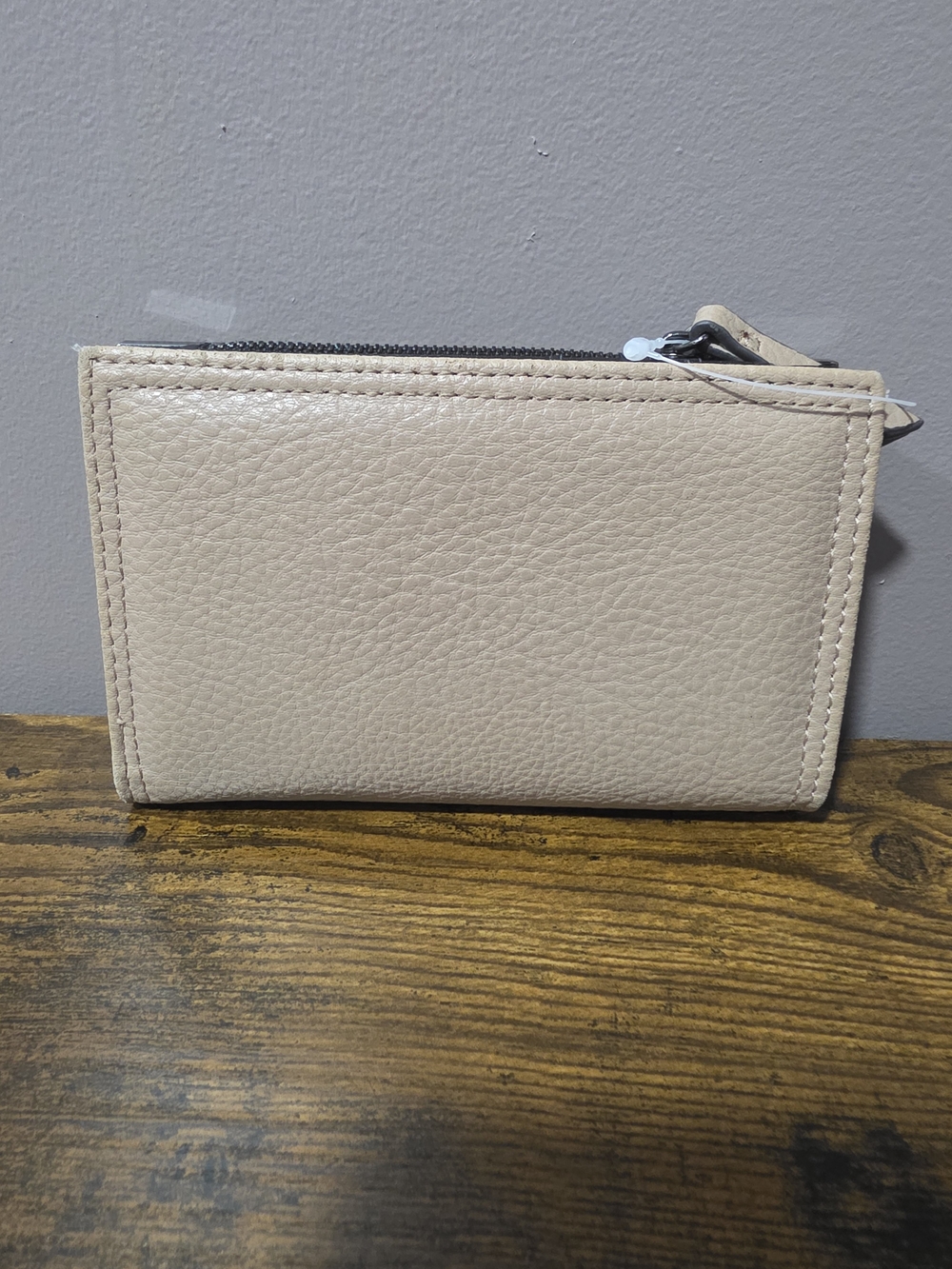 Jessica Simpson Wallet - Picture 2 of 7